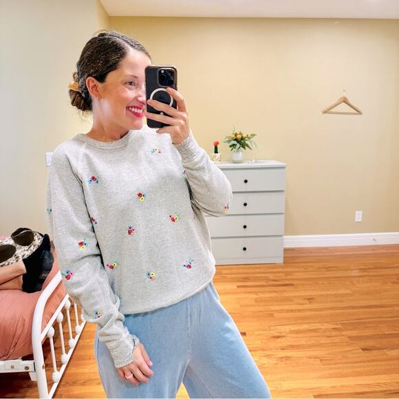 THE GREAT. Tops - THE GREAT. Gray Floral Embroidered Sweatshirt 1 Small